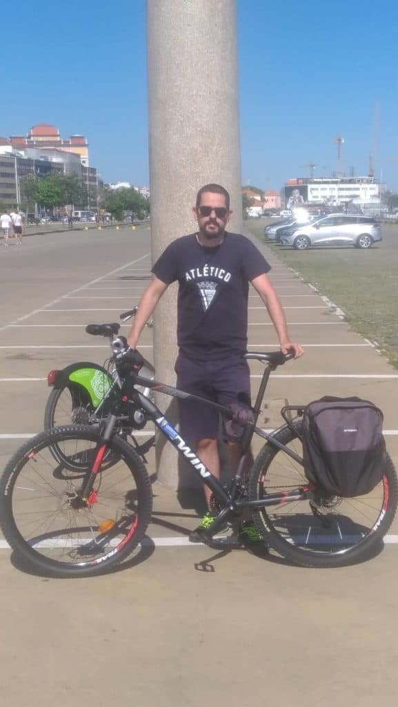 bike commuter in portugal