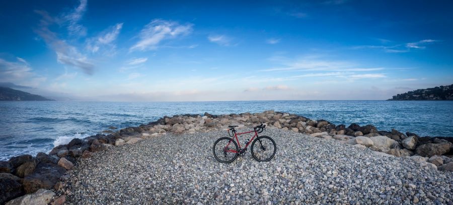 Gravel bike by the sea