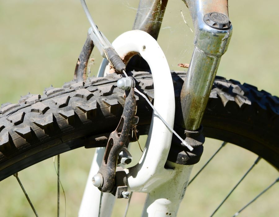 Caliper brakes on a bicycle